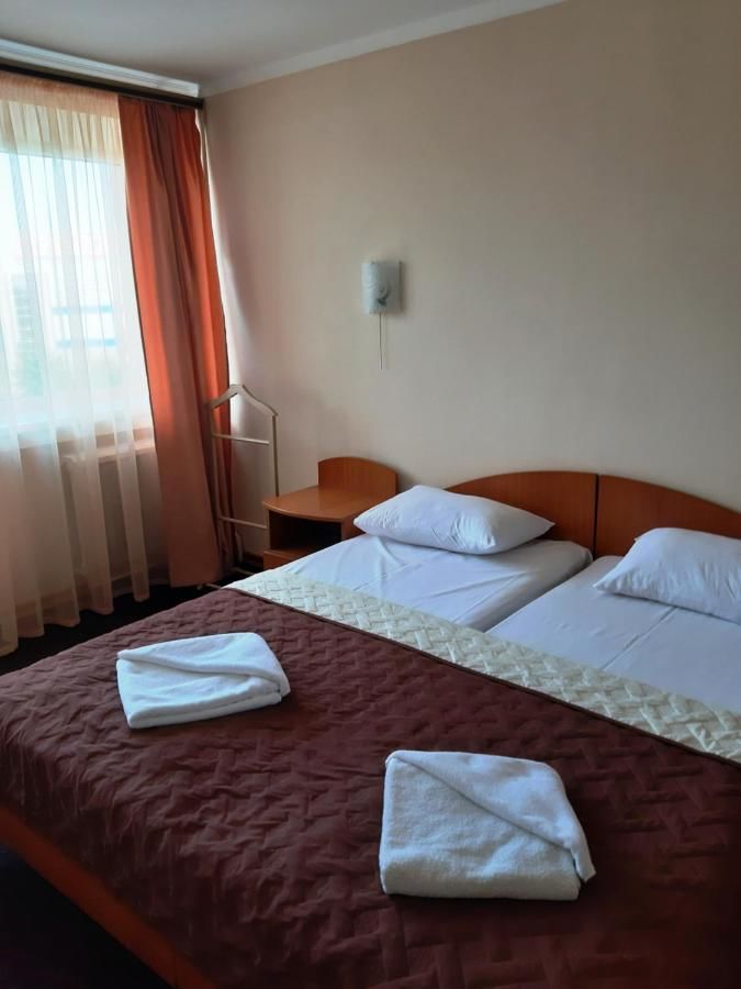 Отель Tourist Chernivtsi Черновцы-29