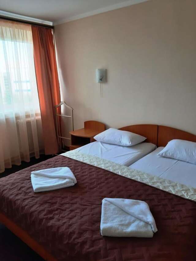 Отель Tourist Chernivtsi Черновцы-28